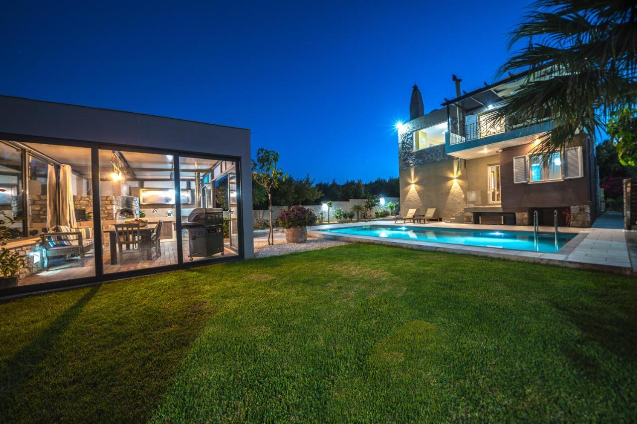Petronila Luxury Villa Kíssamos Exterior foto